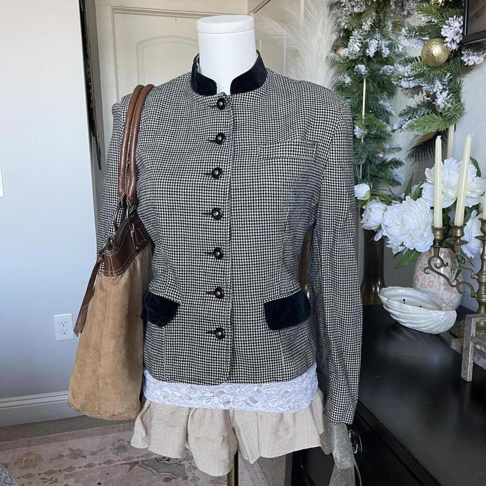 Wool Houndstooth Blazer